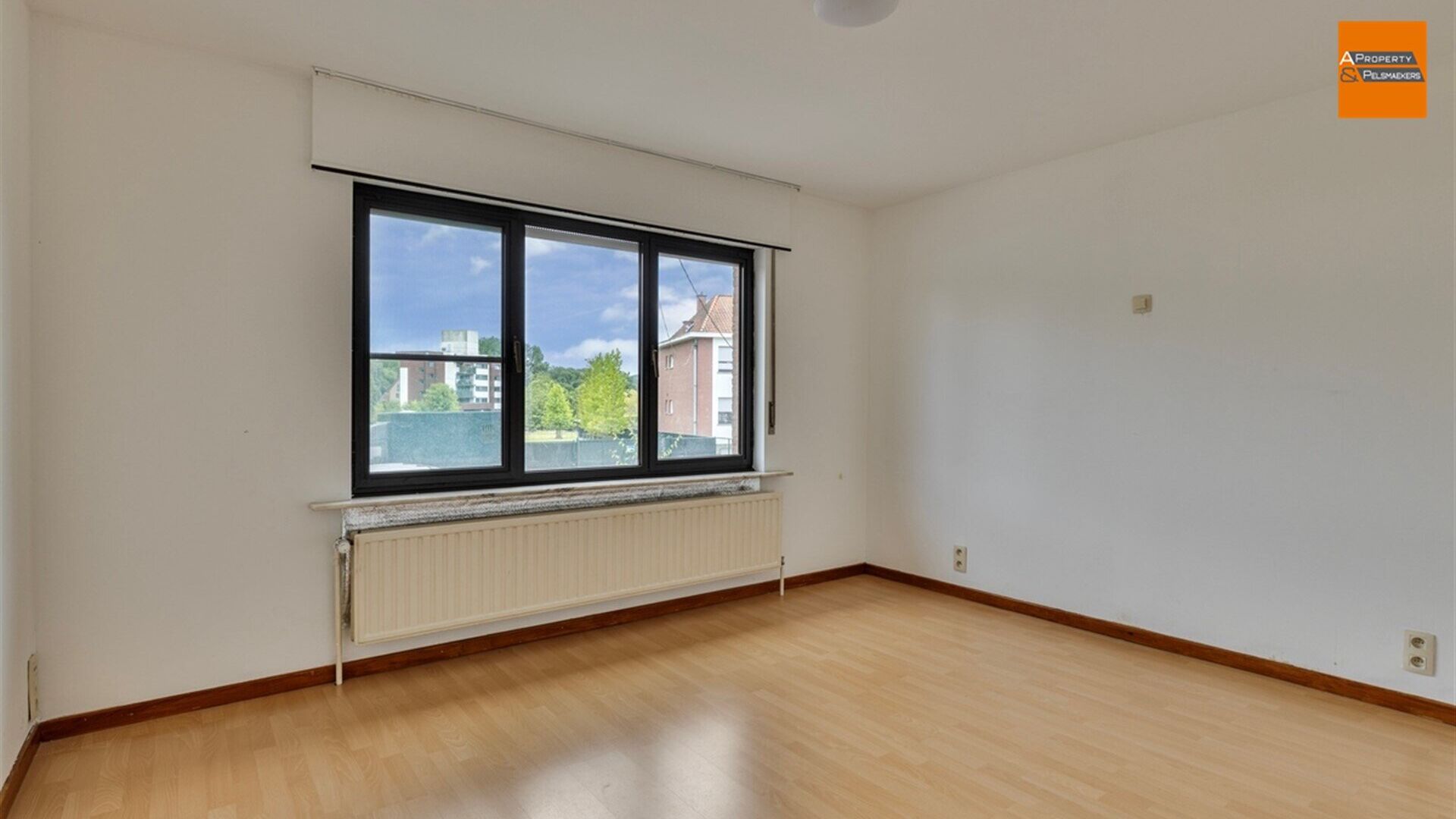 Call floor for sale in KORTENBERG