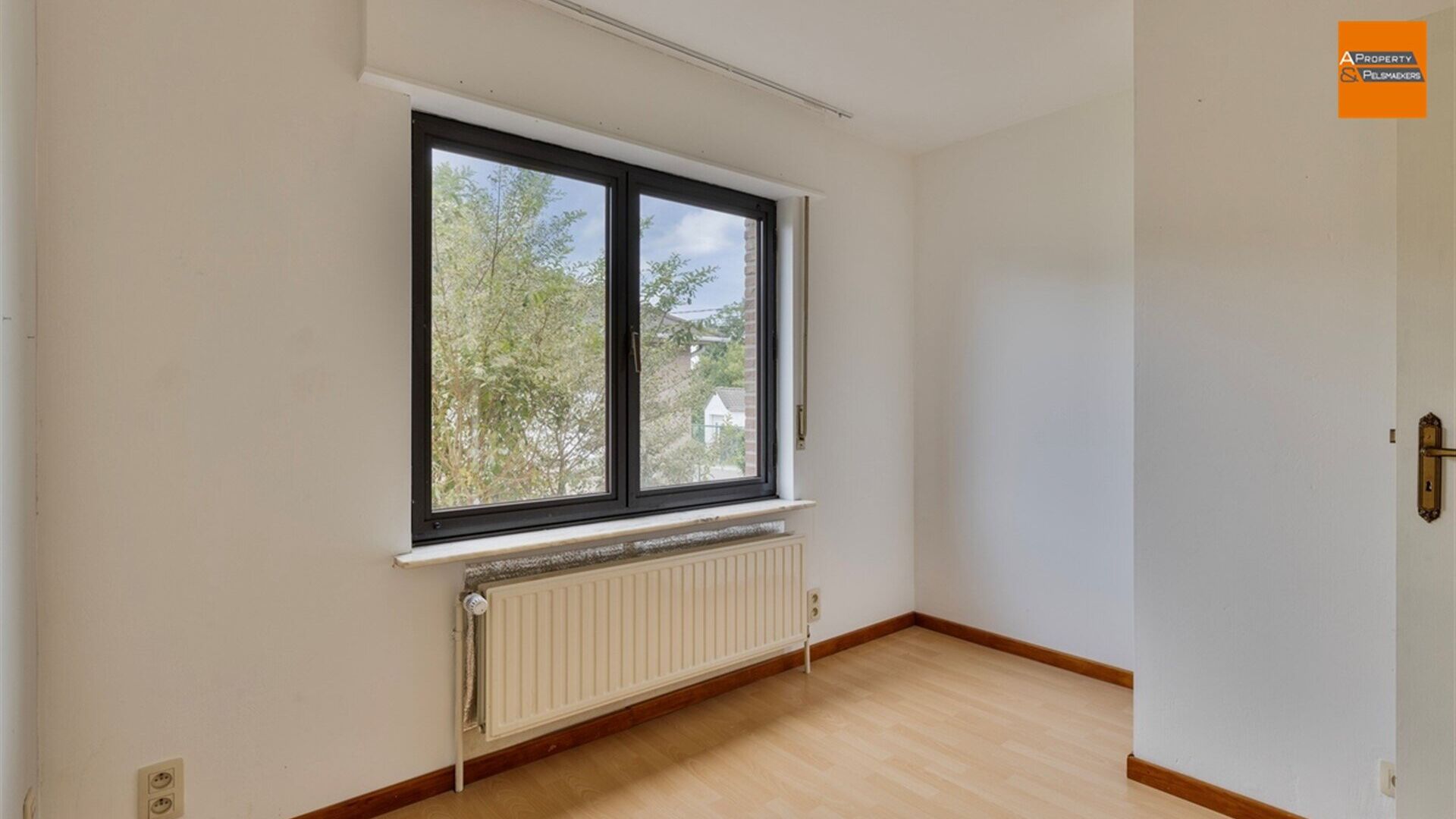 Call floor for sale in KORTENBERG