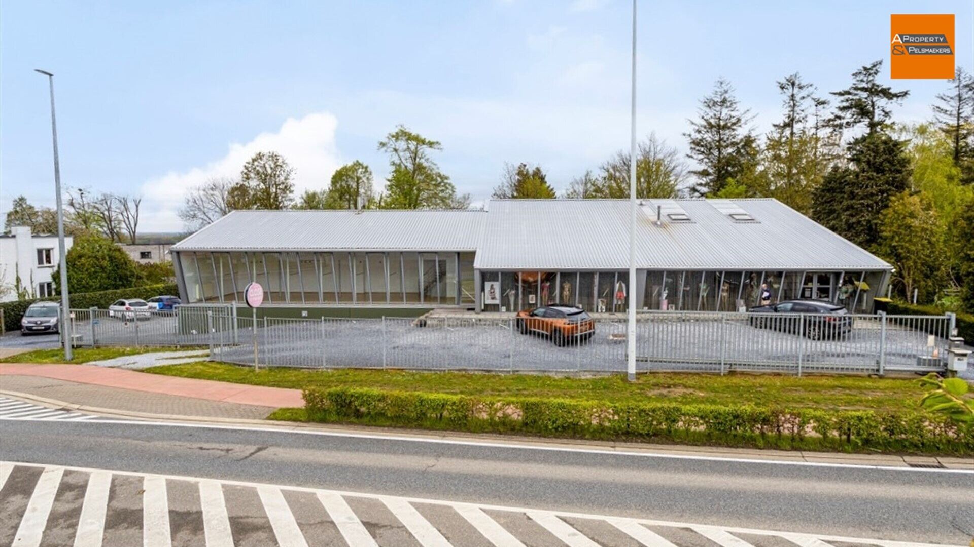 Commercieel gebouw te koop in WINKSELE