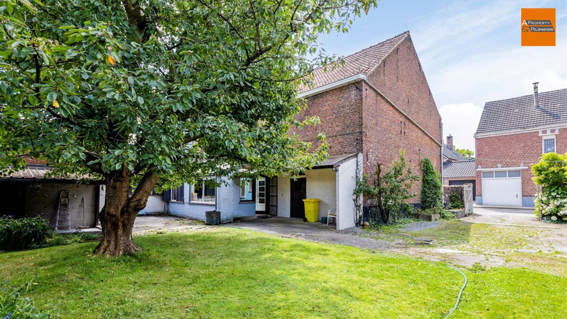 Farmhouse for sale in MEERBEEK