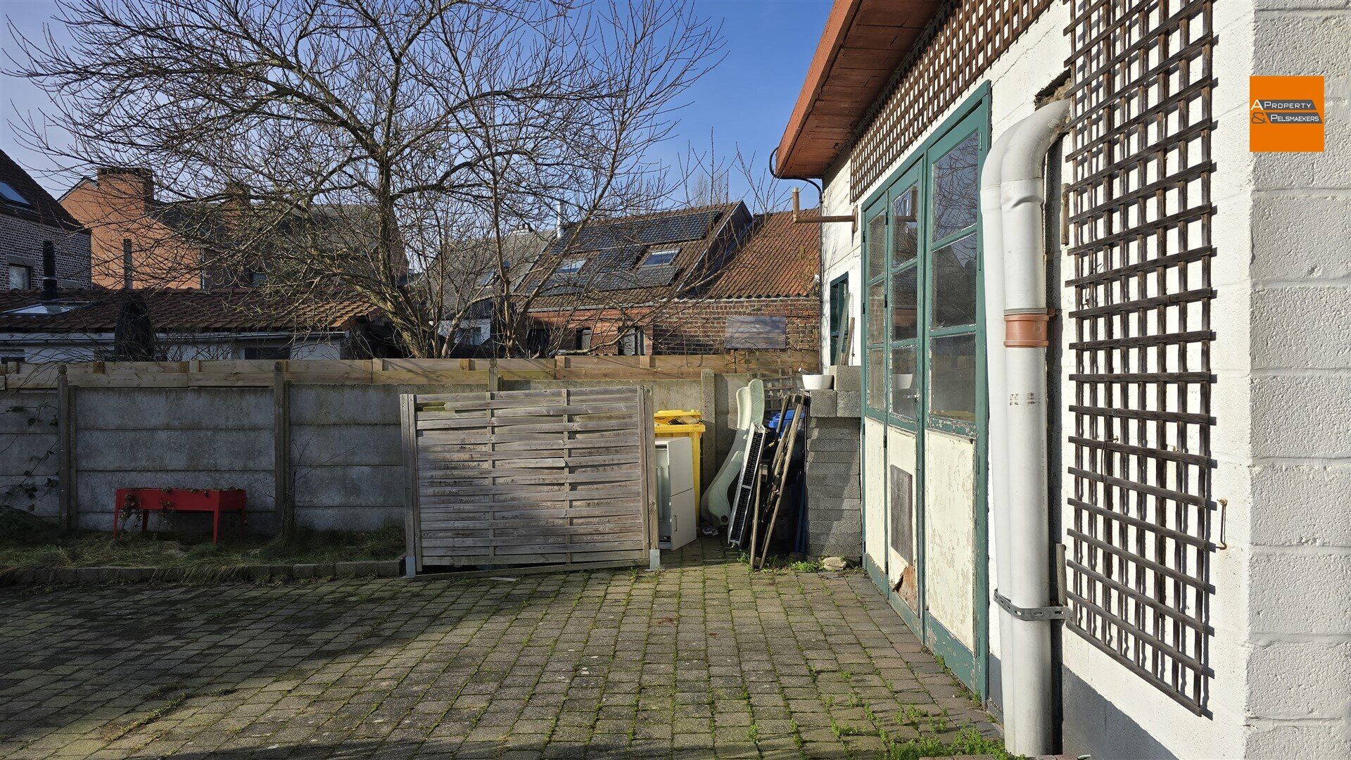 Magasin à louer à Wezembeek-Oppem