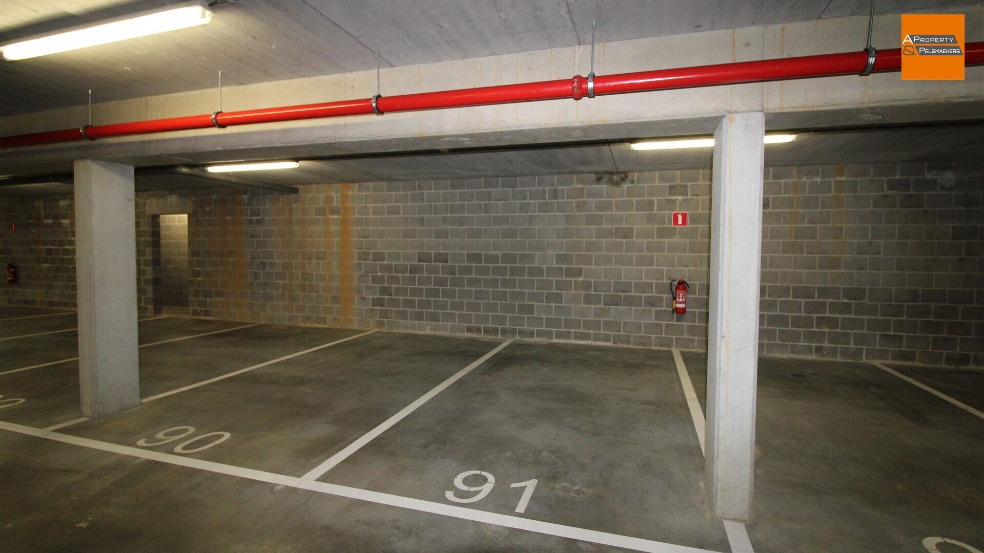 Parking - Binnenstaanplaats à louer à KORTENBERG