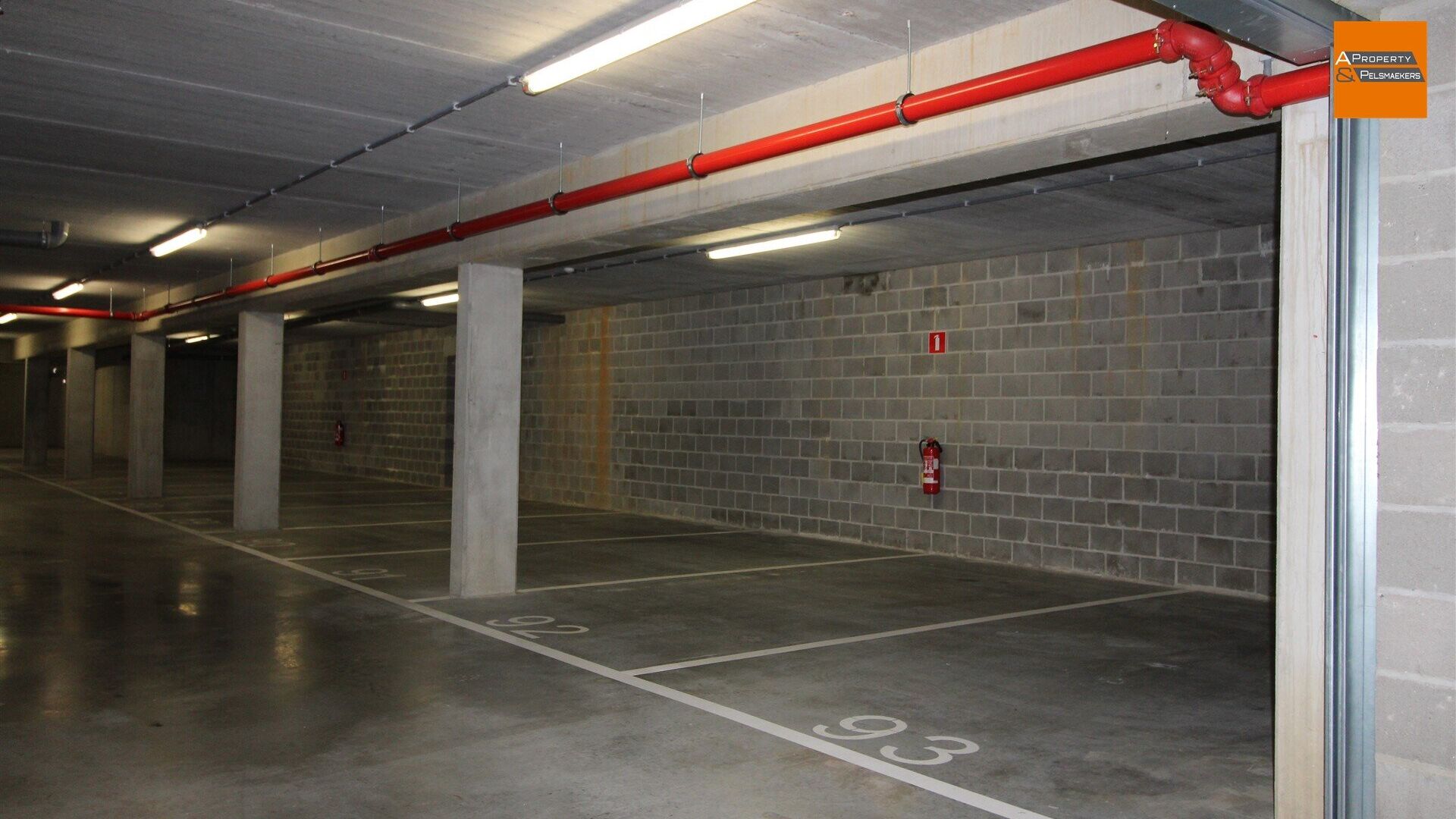 Parking - Binnenstaanplaats for rent in KORTENBERG