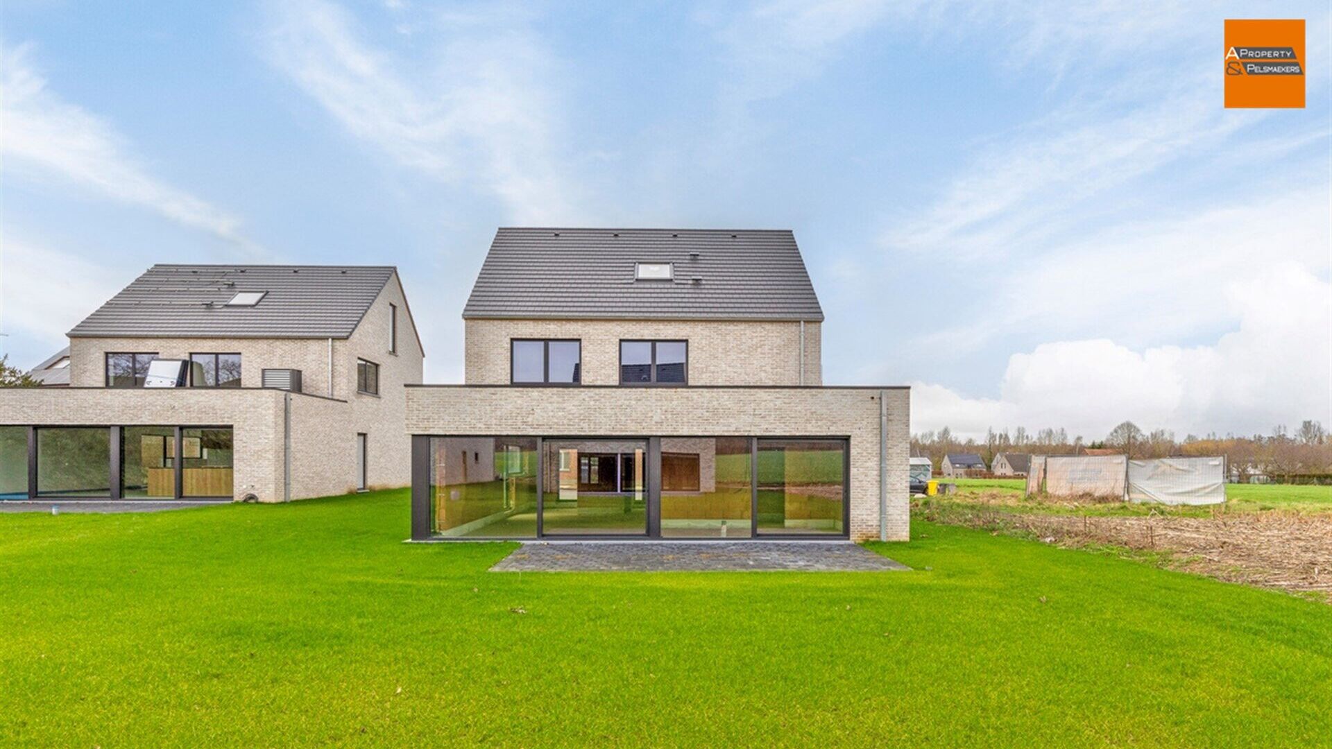 Villa for sale in MEERBEEK